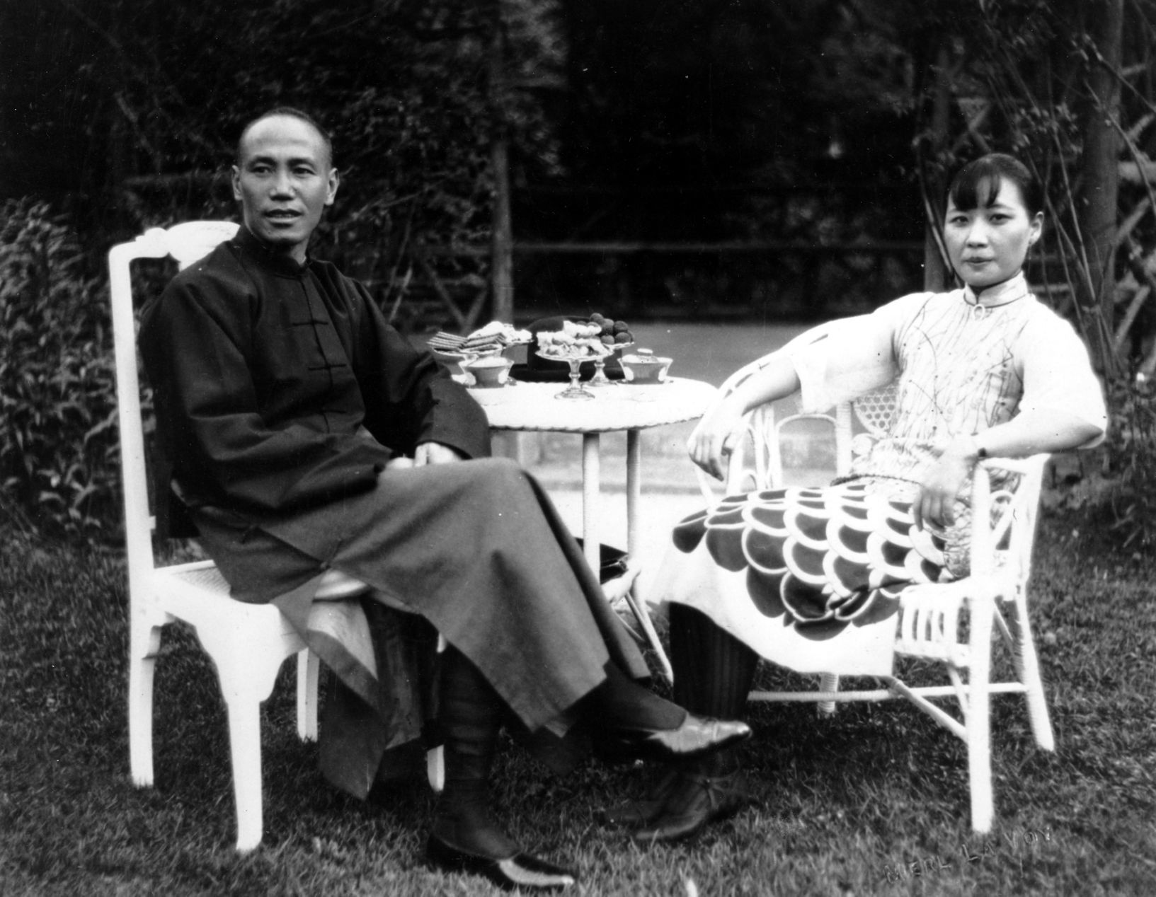 1927: Chiang Kai-shek Soong Mei-ling